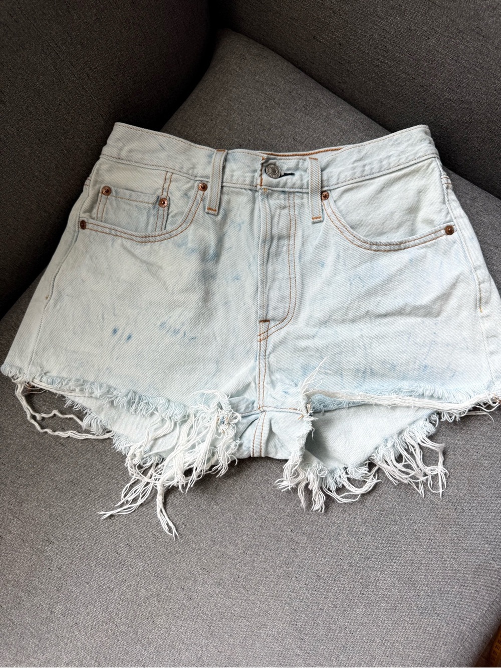 Levi’s 501 Original Cut Off Denim Shorts Women’s W27 High Rise Light Wash Raw